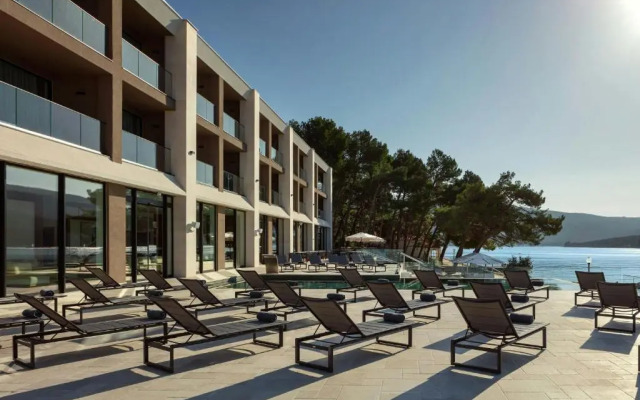 The Isolano, Cres, Autograph Collection