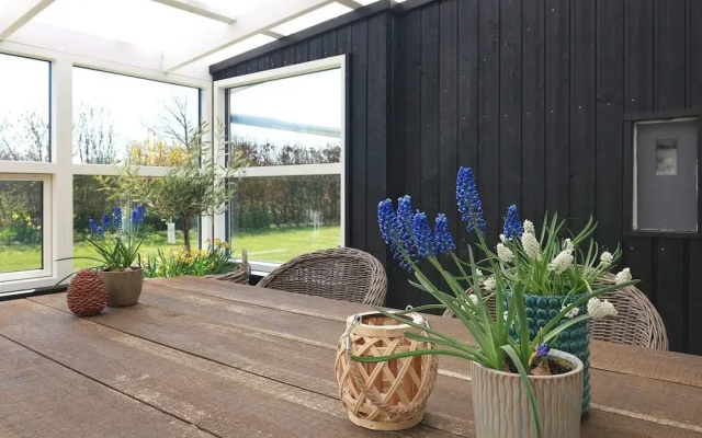 6 Person Holiday Home in Vinderup