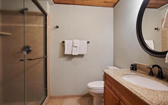 7 Grizzly-AC-Hot Tub-2BR/2BA