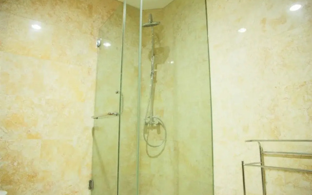 Luxurious 4br Essence Dharmawangsa Apartment