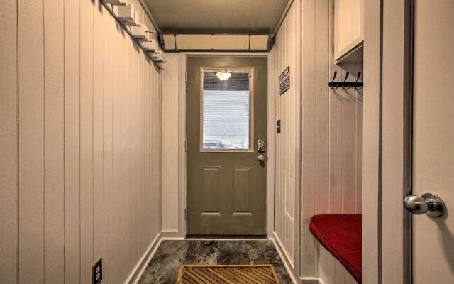 Slopeside Snowshoe Condo - Walk to Ski Lifts!