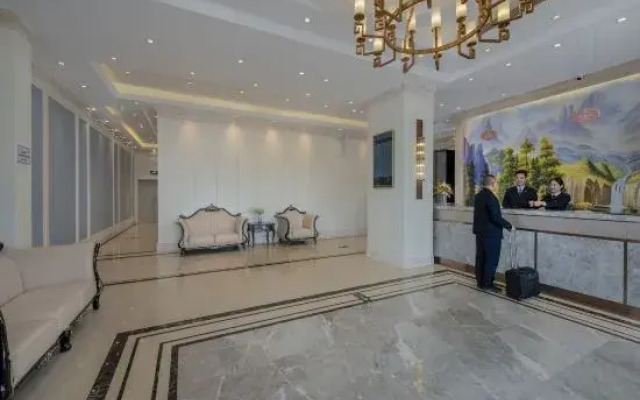 Vienna Hotel (Zhengzhou Hi-tech Wanda Zhengxuanhui Branch)