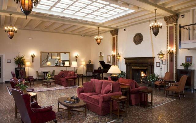 The Cardinal Hotel