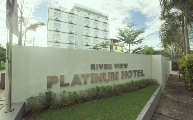 Platinum River View Hotel