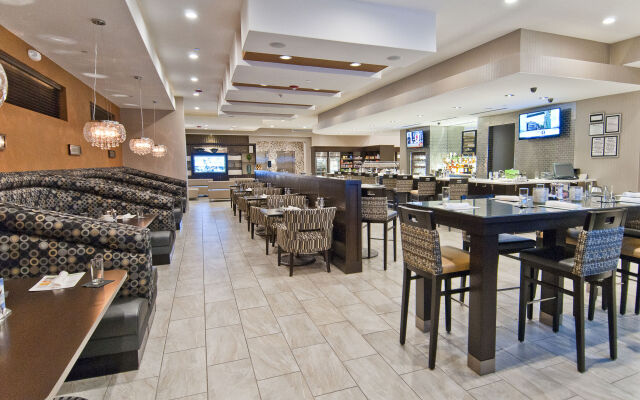 Holiday Inn Austin Airport by IHG