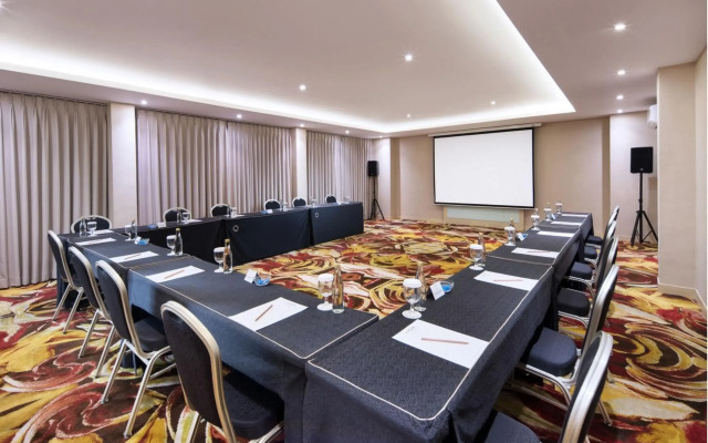 Four Star by Trans Hotel Sanur