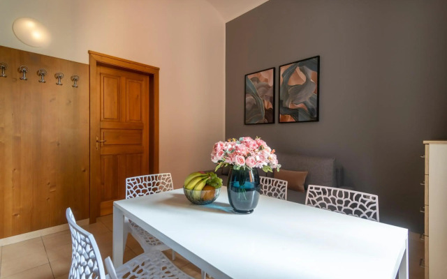 Bohemian Dreams Apartments and Suites