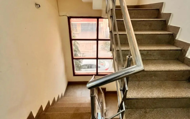 OYO Rooms 786 Old Gurgaon