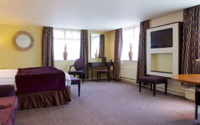 Manchester Airport Stanley Hotel by Belvilla