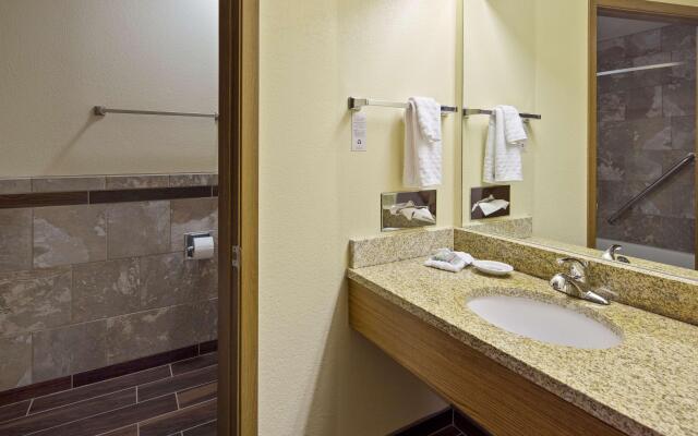 Best Western Golden Spike Inn & Suites