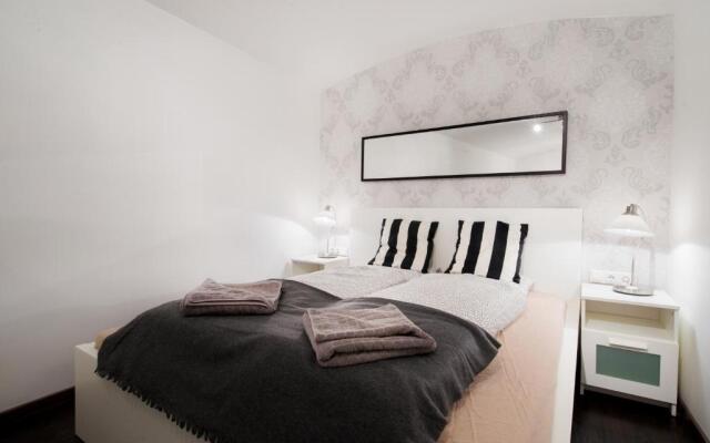 d.Five Elegant Apartment at Synagogue