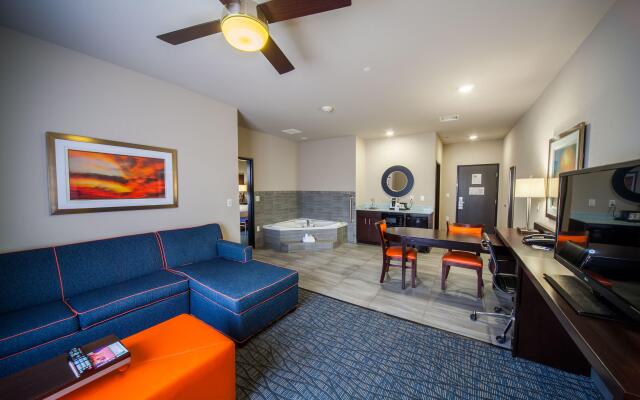 Holiday Inn Express & Suites Oklahoma City Southeast I-35, an IHG Hotel