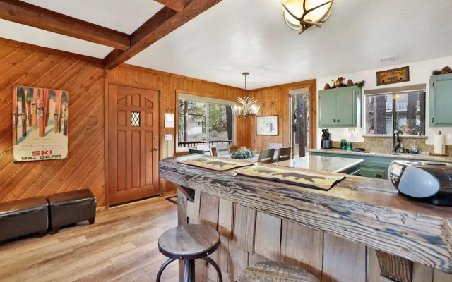 Mockingbird Mountain Getaway #2380