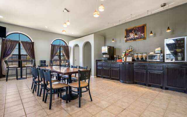 SureStay Hotel by Best Western Alice