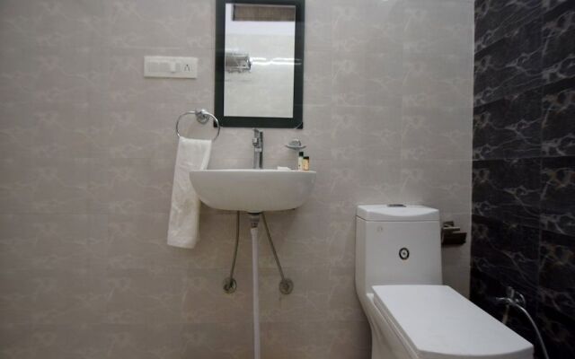 OYO 23553 Padamgarh Residency