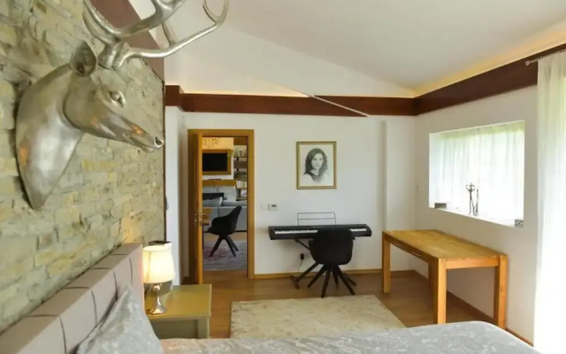 Luxurious Chalet near Pirin Golf Resort