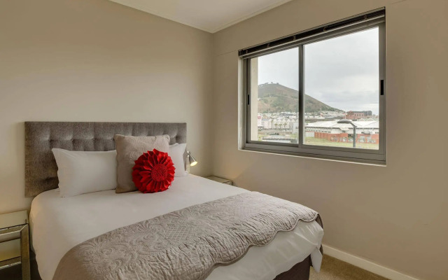 Harbour Bridge Luxury Apartments