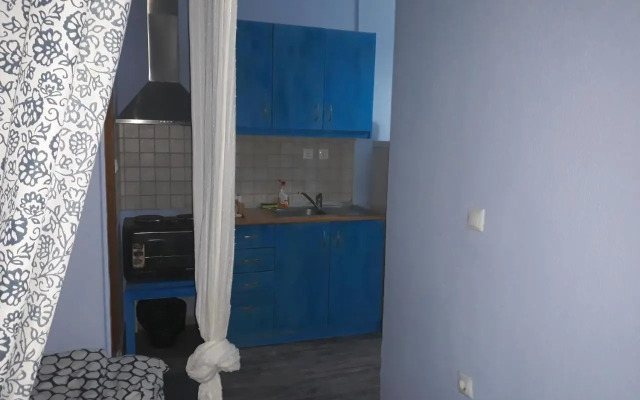 Romantically allured studio next to the center