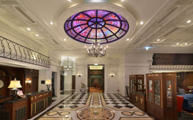 Golden Tulip RS Boutique Hotel