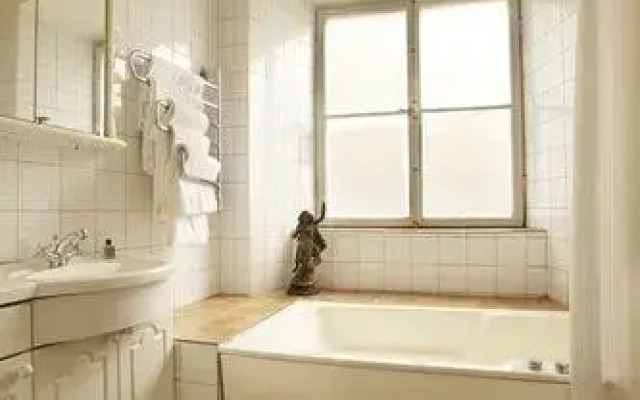 Collectors Victory Apartments