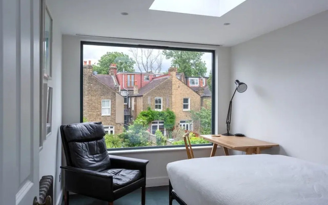 South London Architectural Retreat