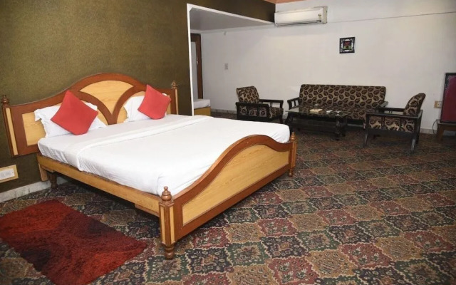 Hotel Sharda