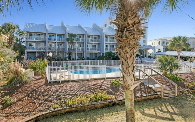 Sea Bluff 14