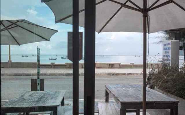 Thur Hostel Ao Prachuap