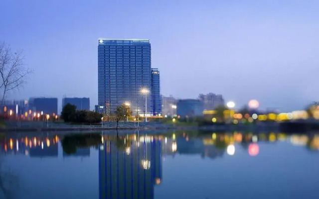 Nanjing Crystal Executive Apartment