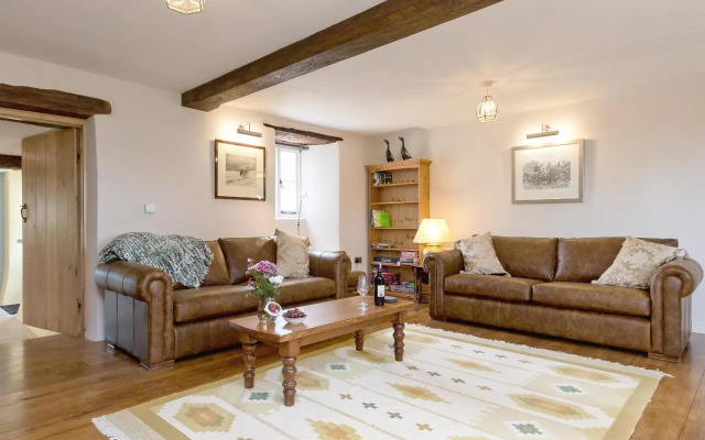 The Farmhouse At Higher Westwater