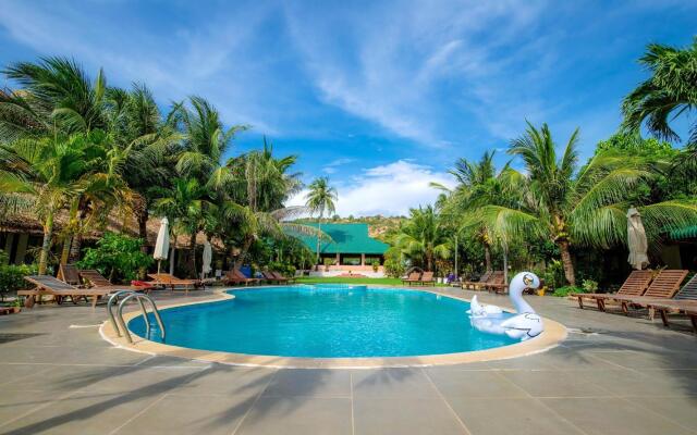 Sun & Sands Beach Hotel