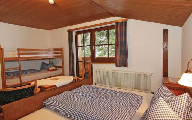 Quaint Chalet in Mayrhofen Near Ski Lift