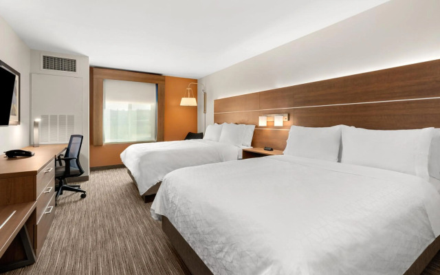 Holiday Inn Express Suites Sumner by IHG