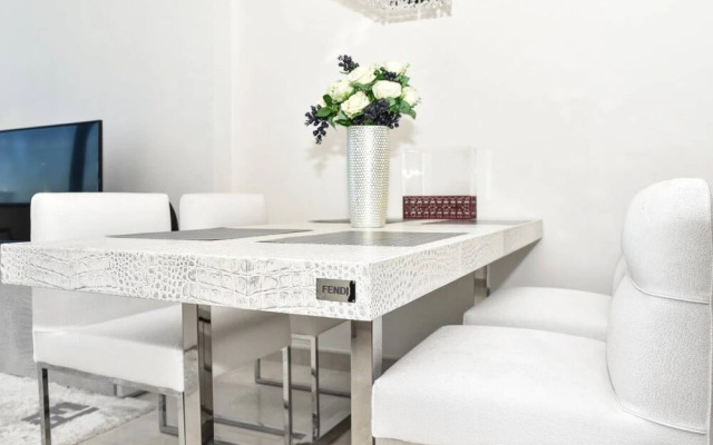 Comfy and Lovely 1BR in Difc!