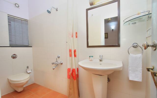 OYO 10022 Hotel Oak Castle