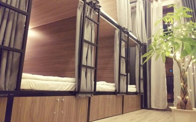 Adora Central Park Hostel