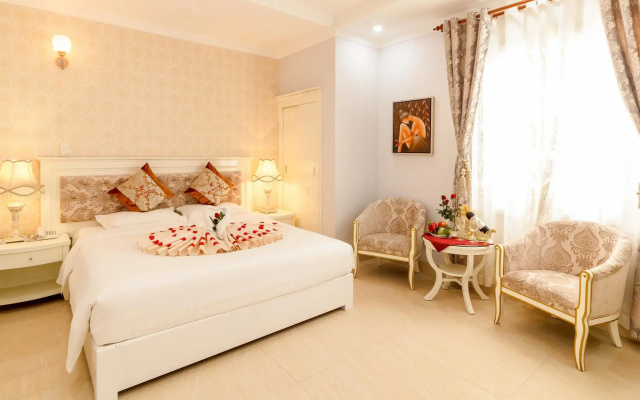 Romeliess Hotel