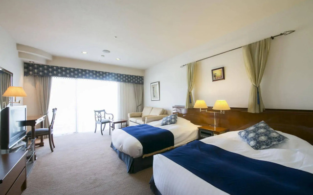Aoyama Garden Resort Rosa Blanca