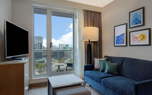 Homewood Suites by Hilton Montreal Downtown, QC