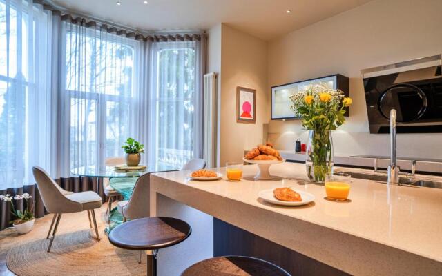 Stratford House - Luxury 4 Bed Townhouse