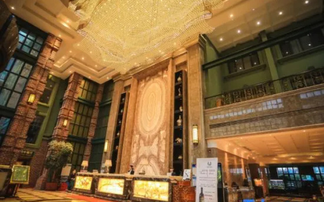 Earl Hotel