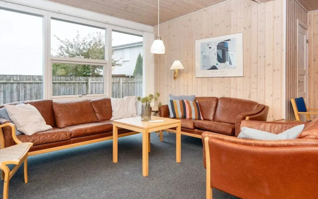 10 Person Holiday Home in Ebeltoft-by Traum