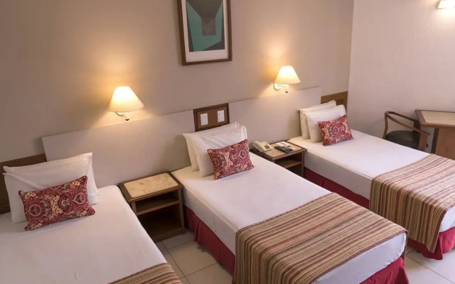 Oft Tamandare Plaza Hotel