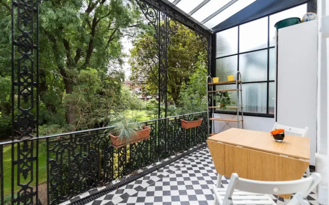 Philbeach Balcony- 2bed flat in Earls Ct