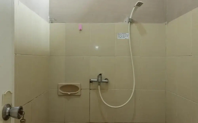 RedDoorz Syariah near Taman Air Mancur Bogor