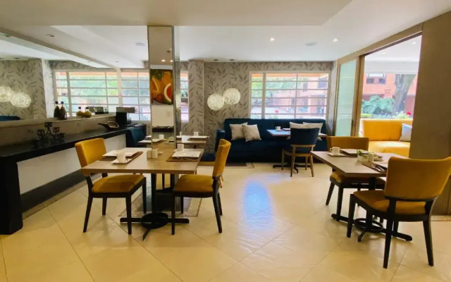 Hotel Retiro 84 by MIJ