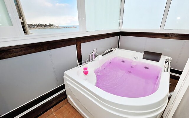Sea Road Pension