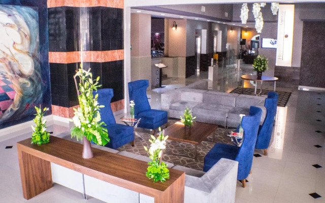 Hotel Pueblo Amigo Plaza & Casino