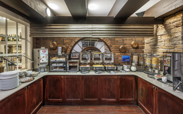 Best Western Fireside Inn