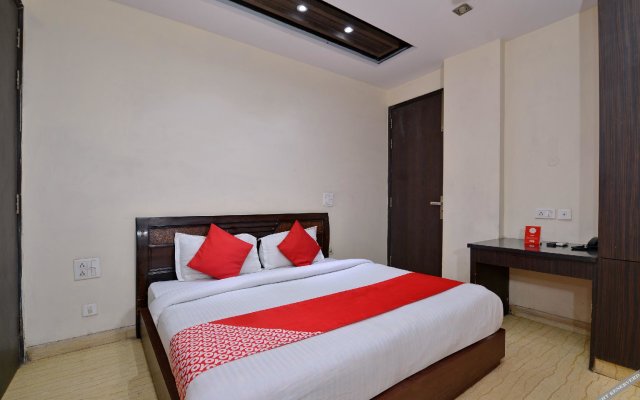 OYO Rooms CR Park Outer Ring Road